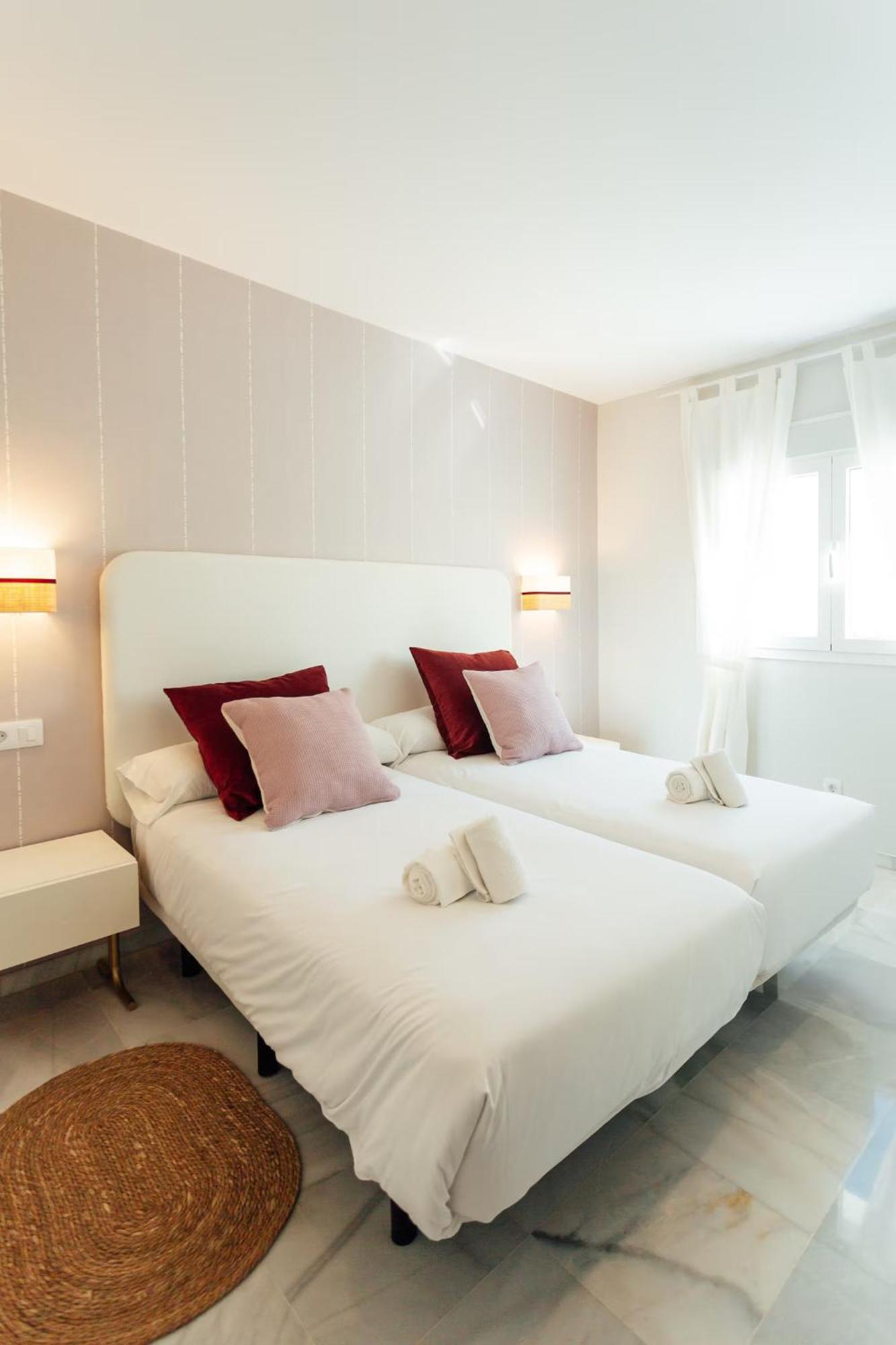 Апартаменты Reformed And Comfy- 2Bd 2Bth- Arenal Севилья Экстерьер фото