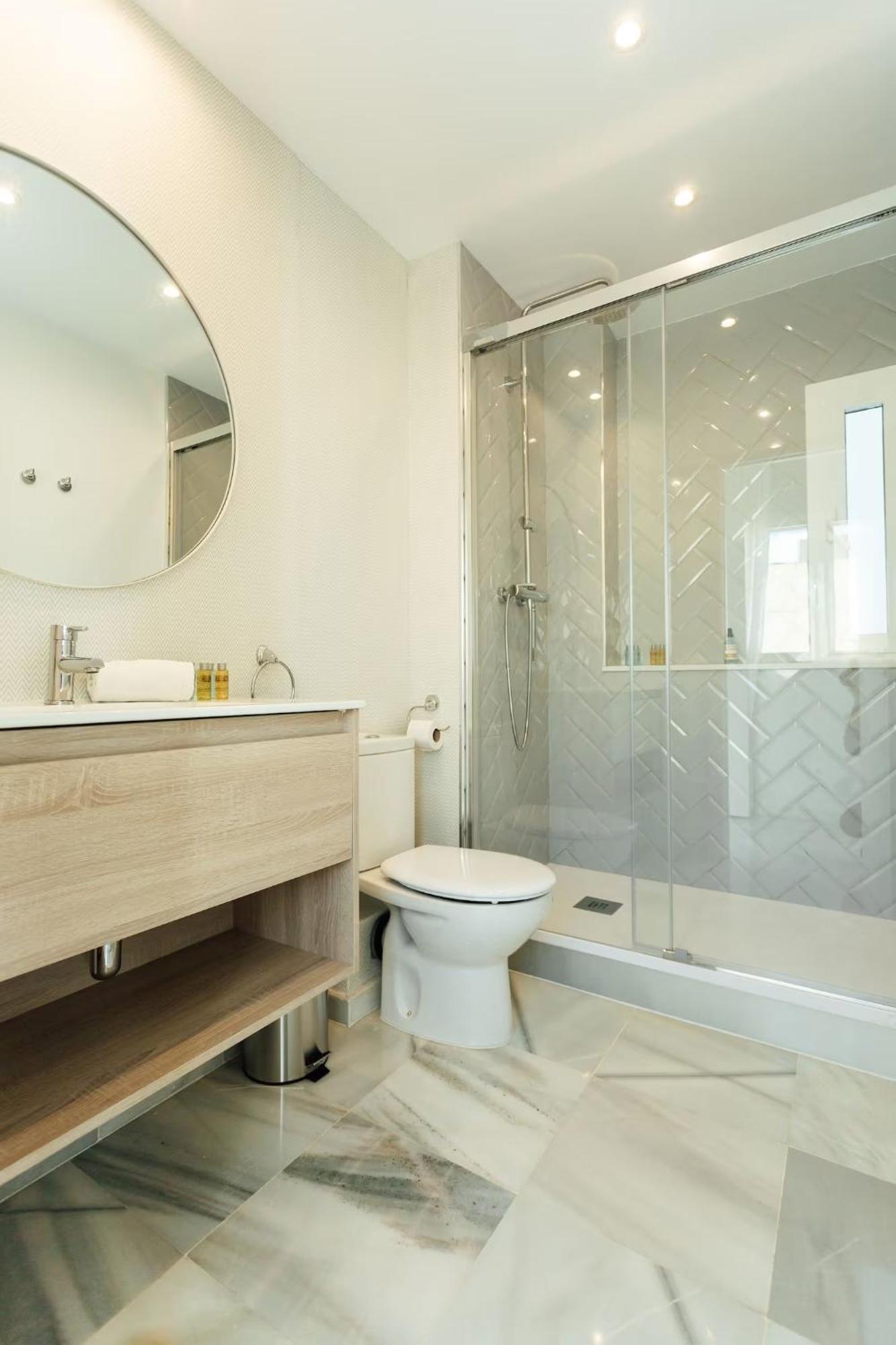 Апартаменты Reformed And Comfy- 2Bd 2Bth- Arenal Севилья Экстерьер фото