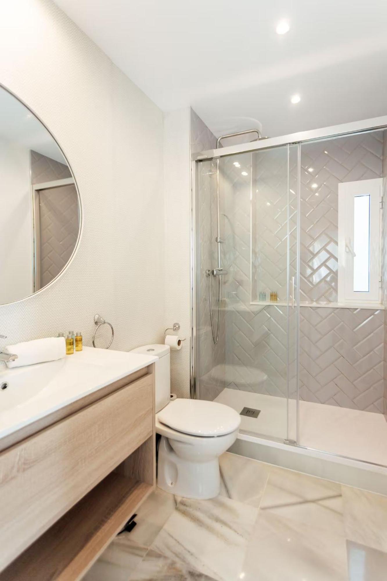 Апартаменты Reformed And Comfy- 2Bd 2Bth- Arenal Севилья Экстерьер фото
